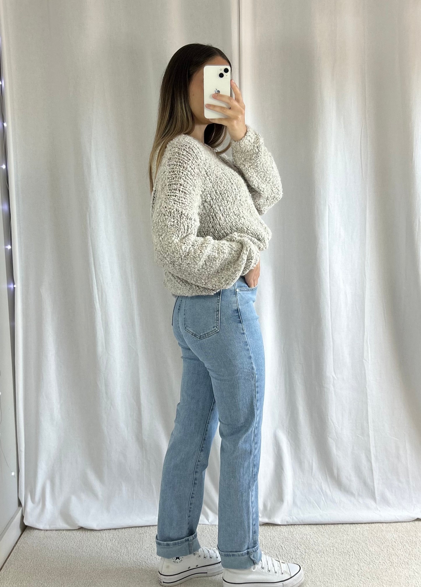 JEAN LARA