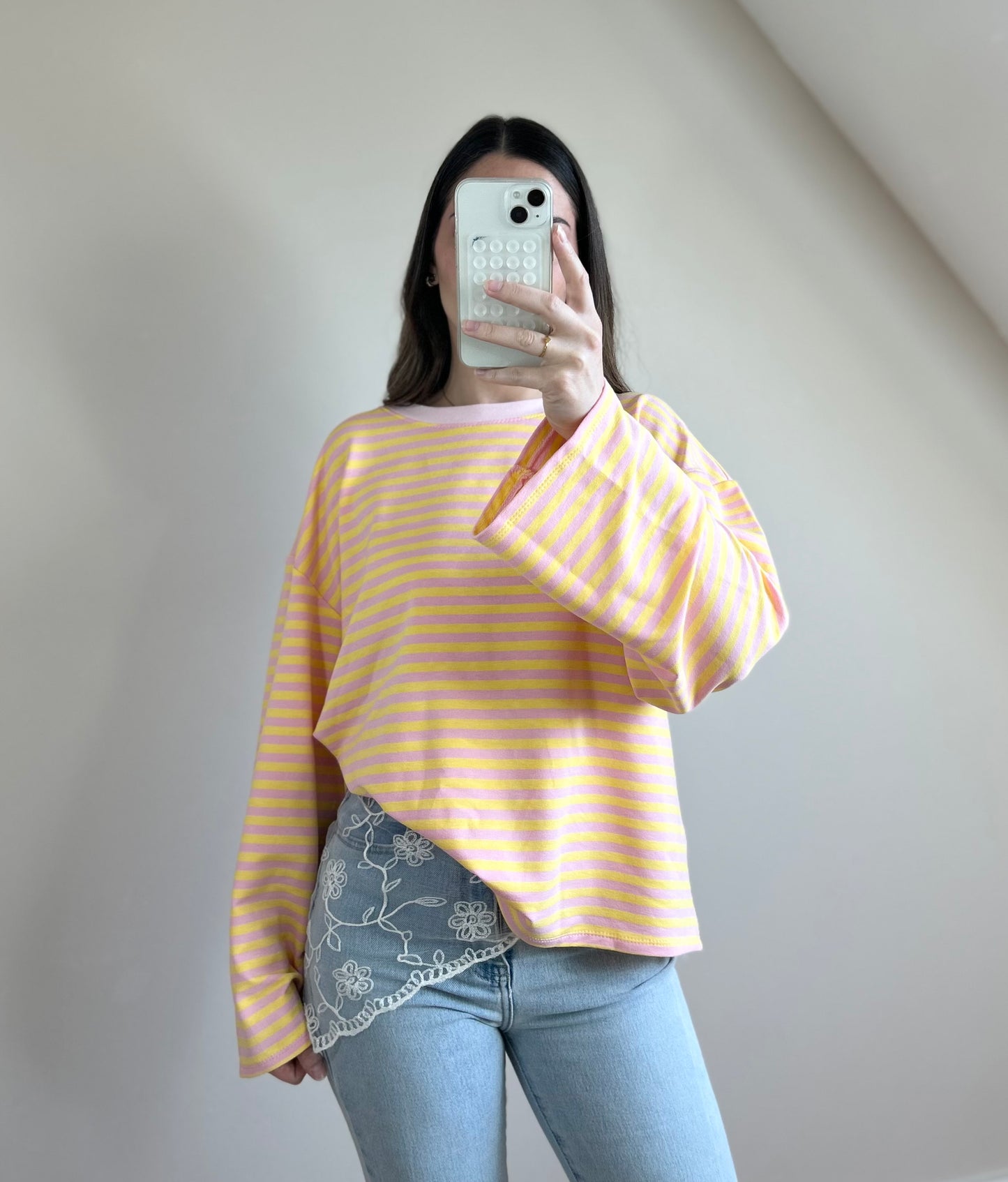 TOP MINA RAYÉ